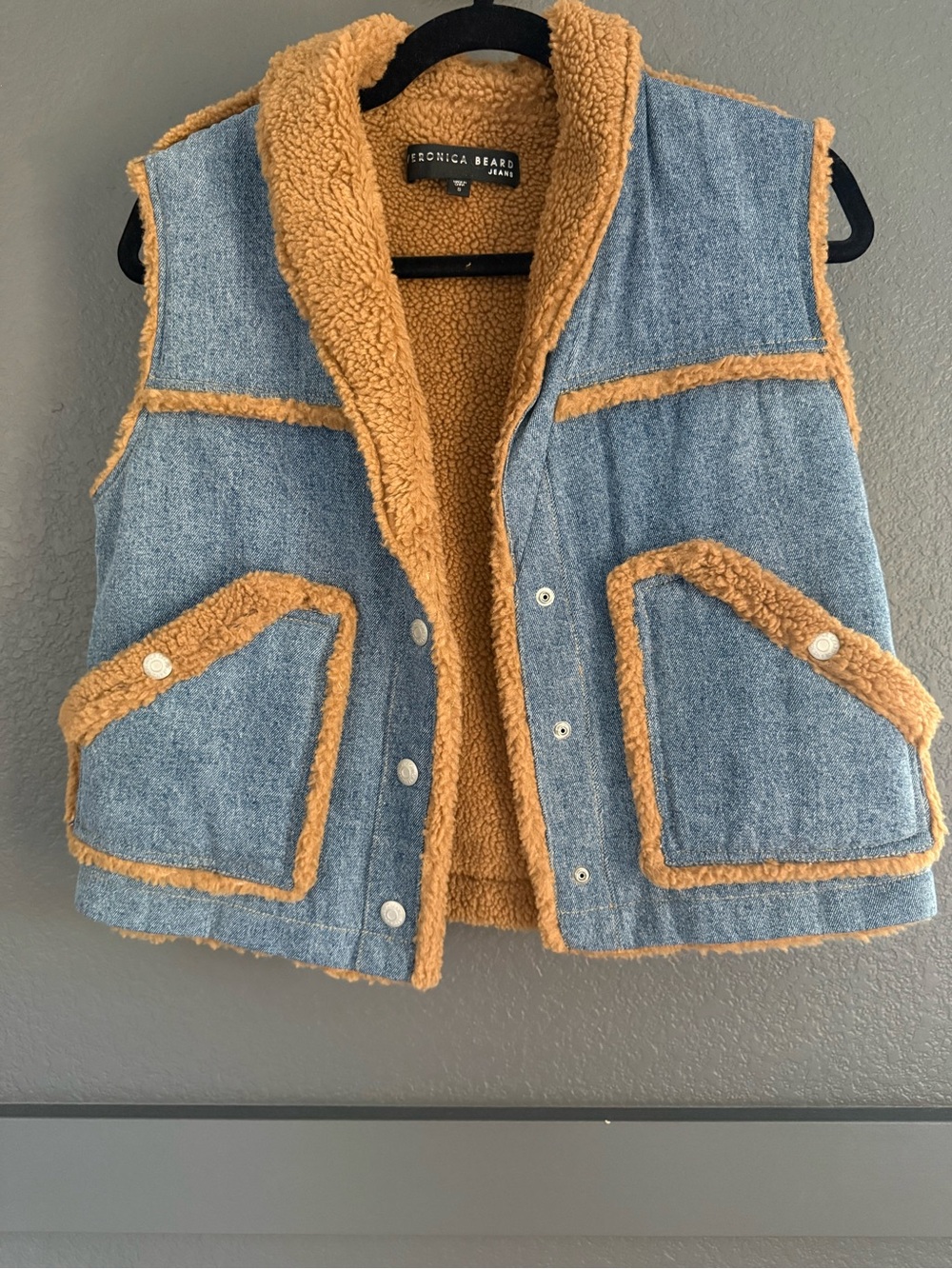 VERONICA BEARD • Denim Sherpa lined vest chambray brown - Small